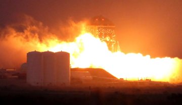 Ракета Starhopper в дії