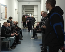 Подача документов на отсрочку. Фото: скрин youtube