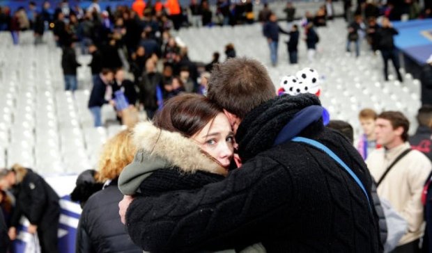 У Парижі опізнані 117 тіл загиблих в терактах