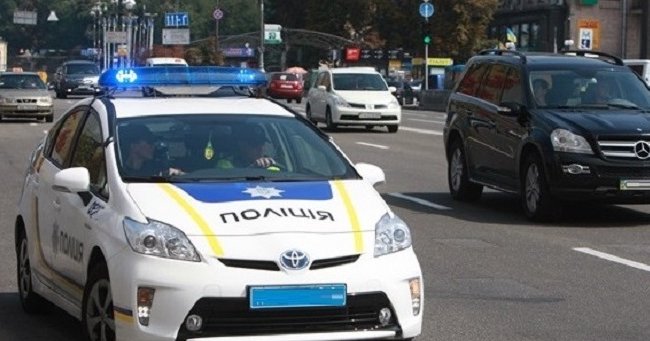 У Днiпрi на копiв налетiли спецпризначенцi: як посмiли "стопонути" генерала, - подробицi бiйнi