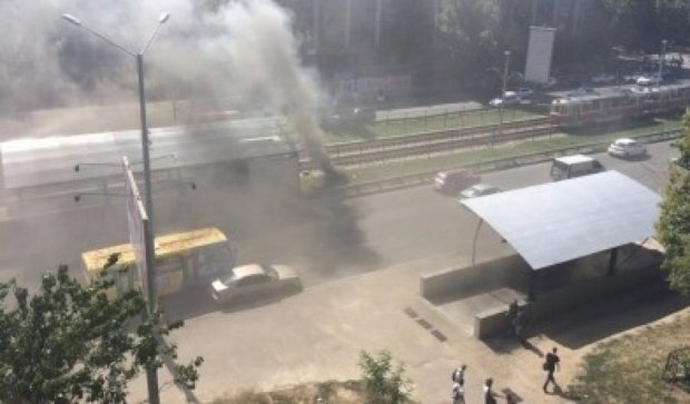 У Києві з'явилася зупинка трамвая "димова" (відео) 