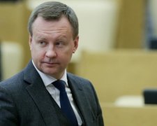 Хто допоміг помічнику Путіна уникнути покарання за анексію Криму