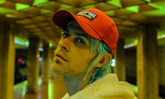 Макс Барских променял солистку "ВИА Гра" на горячую топ-модель, фанатки рыдают: какой взгляд