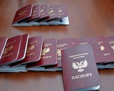Стало відомо, навіщо Путін визнав паспорти "ЛДНР"