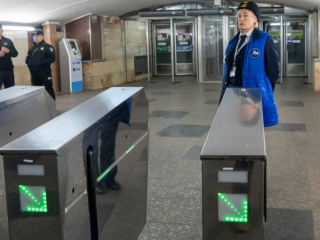 Турнікети, метро, ​​кадр з відео