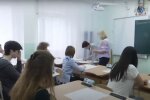 студенти, скріншот з відео