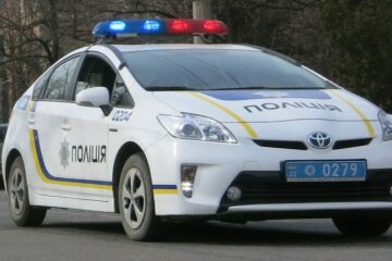 "Нічого не бачив": п'яний львів'янин закатав себе в бетон разом з машиною