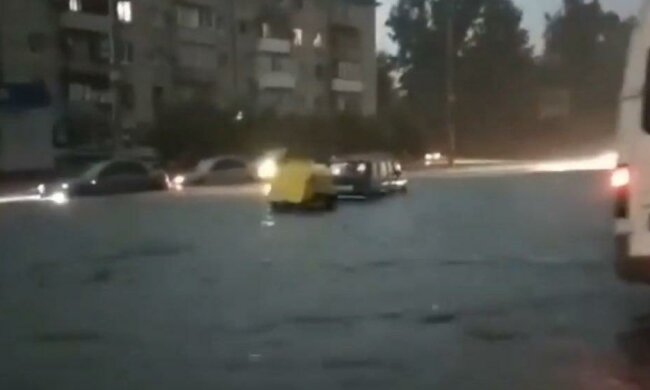 У Запоріжжі забиті ливнівки  Буряка мало не вбили молоду красуню