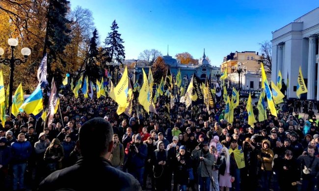 "Євробляхи" перекрили частину України: опубліковано карту