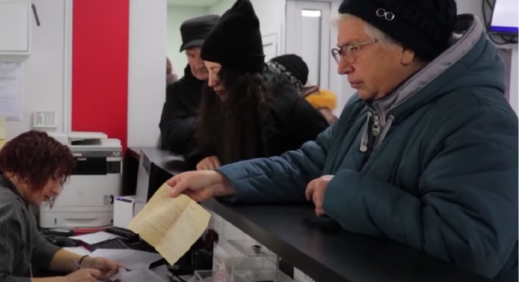 Пенсіонерка. Фото: скрін youtube