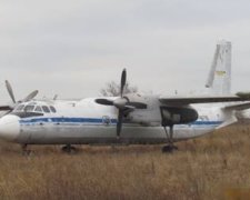 Комерсанти намагались привласнити літаки та злітну смугу запорізького аеродрому