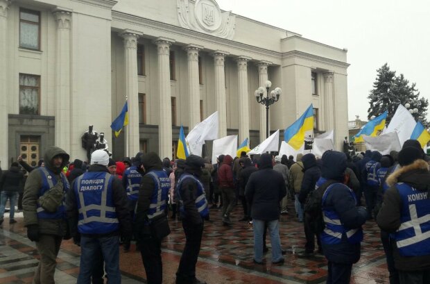Митинг фермеров под Верховной Радой, фото: Znaj.ua