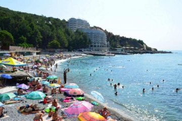 Прогноз погоди на літо: українців попередили про витівки стихії
