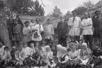 Рекорд Гіннесса з дітонародження належить російській селянці