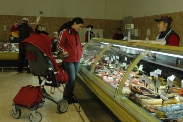 Киевляне массово травятся рыбой из супермаркетов