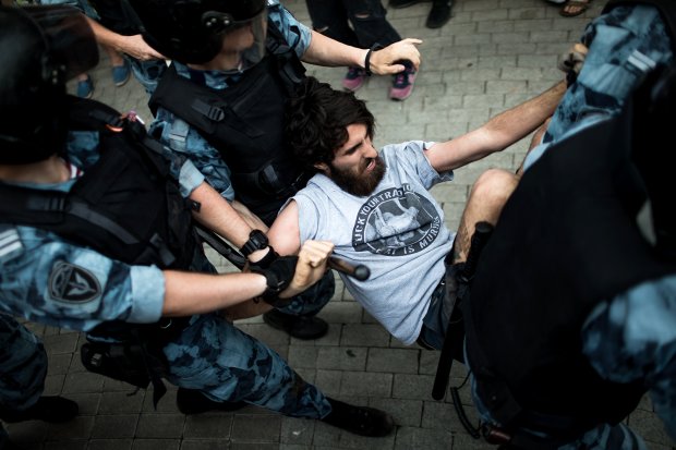 Главное за день субботы 27 июля: смерть конкурента Пашинского, ДТП с известной волонтеркой и ад на митинге в Москве