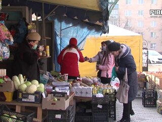 продуктовый рынок, скрин с видео