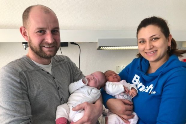 Новый медицинский рекорд: девушка родила близнецов с разницей в три месяца