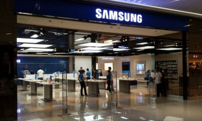 Samsung случайно сам себе напакостил