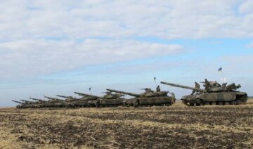 На Луганщине большая часть танков покинула передовую