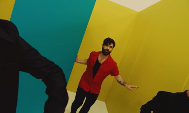 Британський рок-гурт Foals зняв кліп у Києві, скріншот