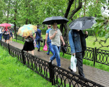 Погода у Дніпрі на 25 липня: літо остаточно "відбилося від рук", про прогулянки можна забути