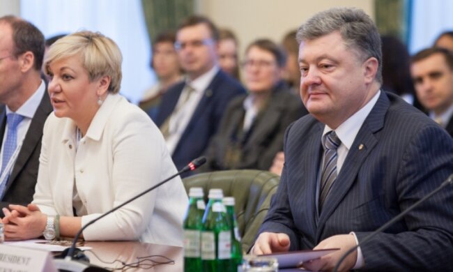 Порошенко описав відставку Гонтаревої у чотирьох словах