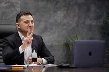Зеленский с самолета обратился к украинцам: "Год назад...."