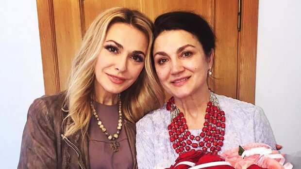 Ольга Сумська розповіла про непрості стосунки із сестрою Наталею: "Не такі близькі"