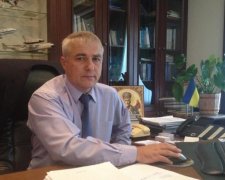 Пьяный экс-ректор устроил "перфоменс" на парковке