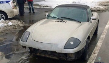 Столичний водій замаскував Fiat під Porschе