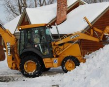 За кермом Кличко? Відео з трактором стало хітом