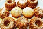 Швидко і смачно: рецепт сметанного кексу з родзинками