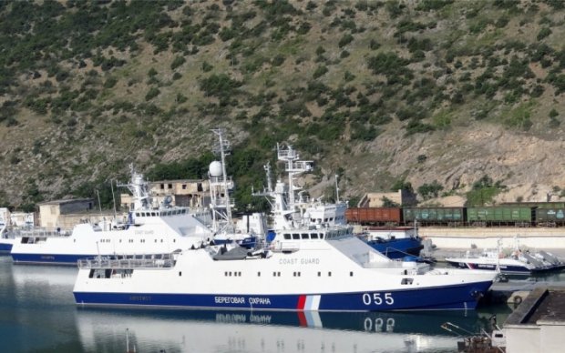Оккупанты захватили украинское судно в Крыму
