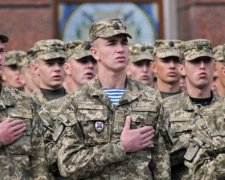 Муженко рассказал о перспективах срочной службы