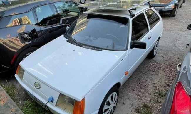 Таврія із сонячними панелями, фото: Telegram