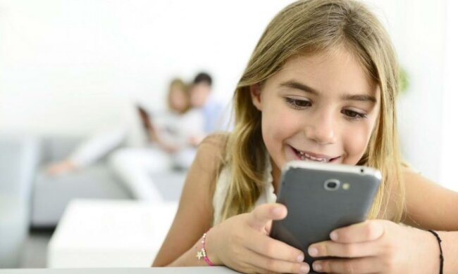 Украинским детям рассылают сообщение со смертельной инструкцией