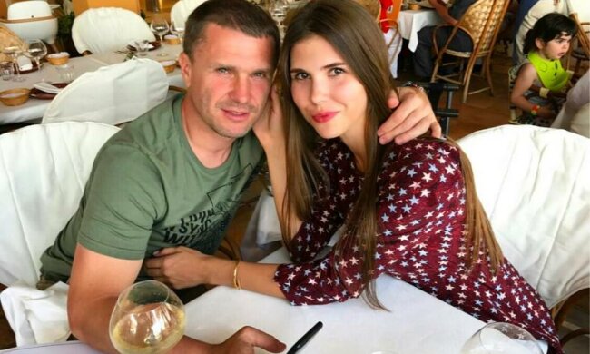 Ребров снимает стресс после расставания с Динамо на отдыхе в Испании