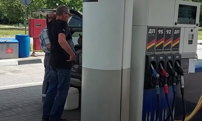 АЗС. Фото: скрин youtube