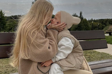Тренд "бежевих мам" / фото: Pinterest