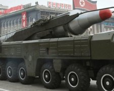 Подратувати Трампа: Пхеньян похизувався ядерними ракетами для субмарин