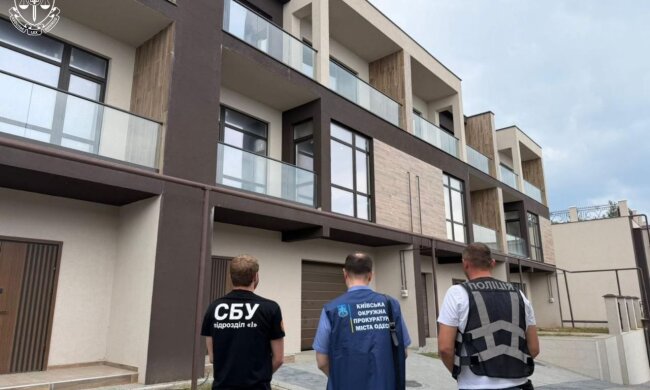 Незаконне будівництво таунхаусів в Одесі