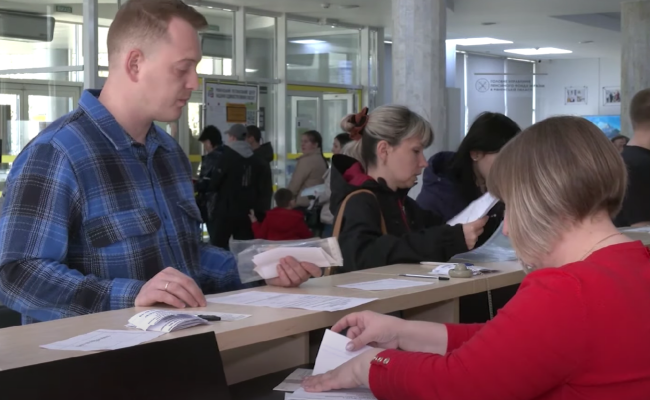 Допомога ВПО. Фото: скрін youtube