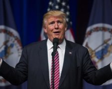 Клинтон уничтожила "золотую акцию" Трампа