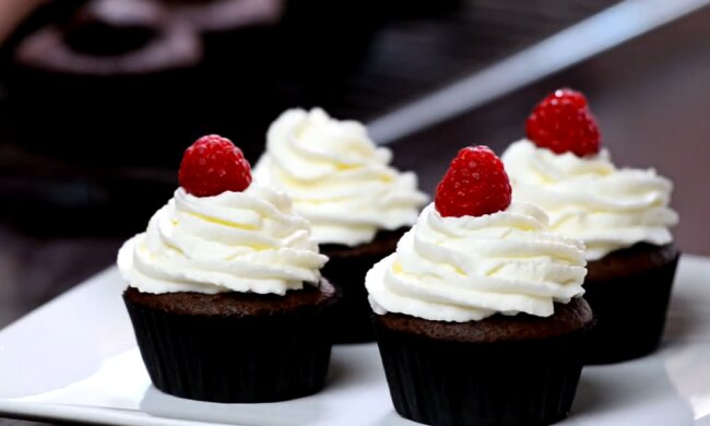 Шоколадні кекси, скріншот: YouTube