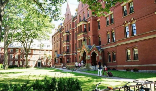 Гарвардський університет евакуювали через можливий теракт