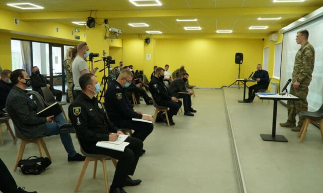 У Маріуполі обговорили реформування територіальної оборони