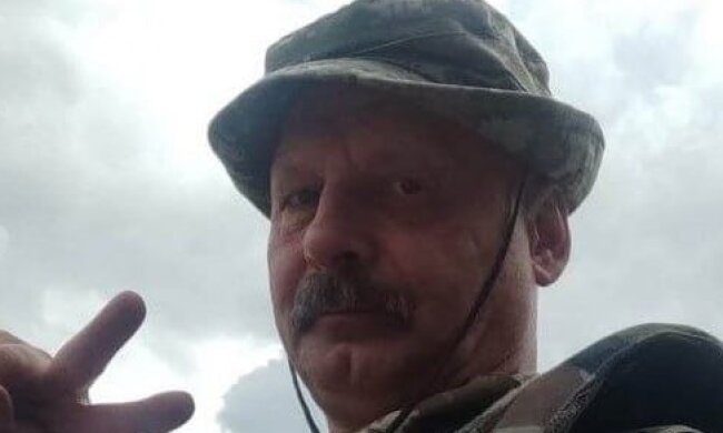 На фронті загинув екснардеп Барна, який Яценюка виніс з трибуни Верховної Ради