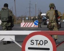 Бойовики знову обстріляли дорожній коридор