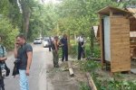 На Трухановому острові демонтують "ресторан-наливайку" (фото)